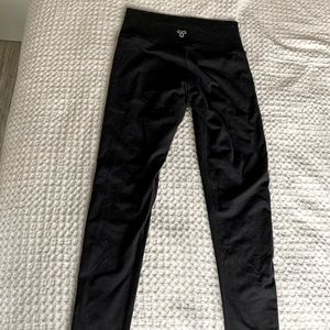 TNA high waisted leggings